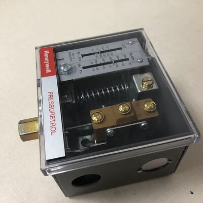 Honeywell L404F1102 Differential Pressure Switch with Stainless Steel Material for Industrial Application and 1 Year Warranty