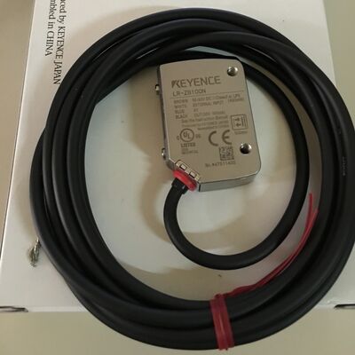 LR-ZB100N Keyence Self-contained CMOS Laser Sensor Rectangular w cable Type 100 mm