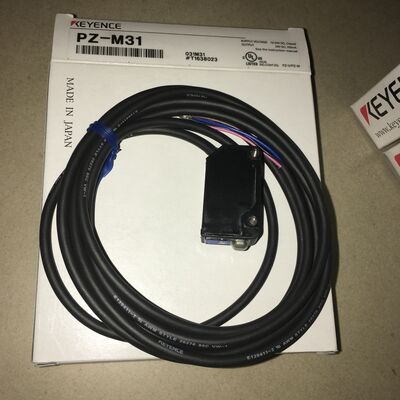 PZ-M31 Keyence Built-in Amplifier Photoelectric Sensors Square Reflective Cable Type NPN