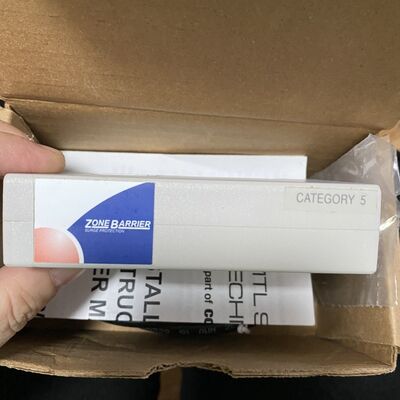 Eaton Crouse-Hinds MTL ZoneBarrier Network Surge Protector with 5V 1kA Surge Current and RJ45 Connection