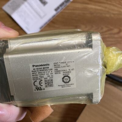 Panasonic MSMF042L1U2M 400W AC Servo Motor Kit with 23-bit Absolute Encoder and IP67-rated for CNC Robotics