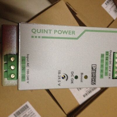2904618 Phoenix Contact Power Supply UPS QUINT4-PS/1AC/24DC/40/+ Power Supply 100 VAC- 240 VAC