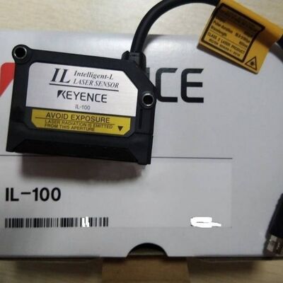 IL-100 Keyence CMOS Multi-Function Analog Laser Sensor