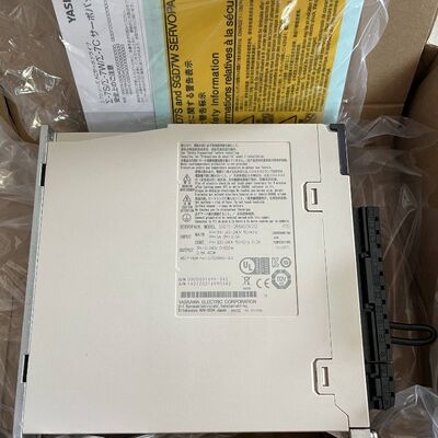 Yaskawa SGD7S-2R8A00A002 Sigma-7 Series Servo Drive with Coating/Painting Specification STO SIL3 Safety and Analog Voltage/Pulse Train Interface