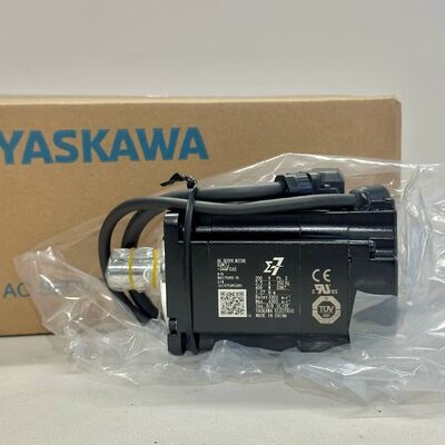 Yaskawa 100W AC Servo Motor SGM7J-01AFC6S